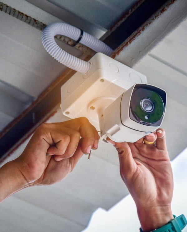 CCTV exterieur mains entretien